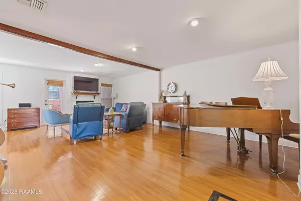 404 Briargate CIR, Lafayette, LA 70503