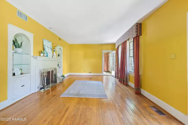 1218 Myrtle PL, Lafayette, LA 70506