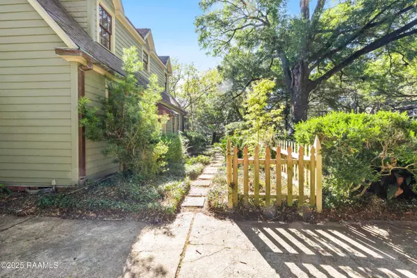 1218 Myrtle PL, Lafayette, LA 70506