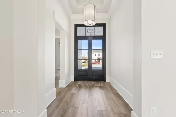 109 Trailing Oaks DR, Youngsville, LA 70592