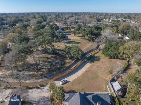 226 & 228 Hidden Grove PL, Lafayette, LA 70503