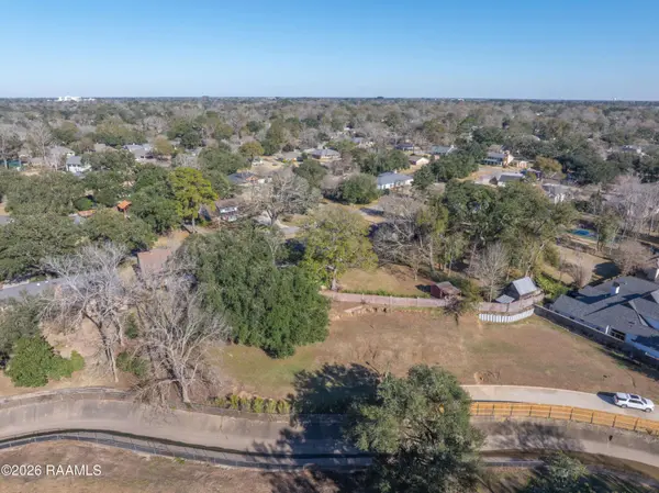 226 & 228 Hidden Grove PL, Lafayette, LA 70503