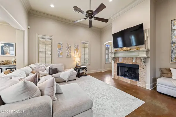 413 Harbor RD, Youngsville, LA 70592