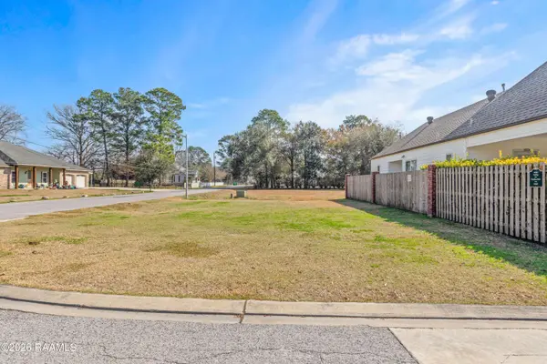 101 Floridian LN, Lafayette, LA 70506