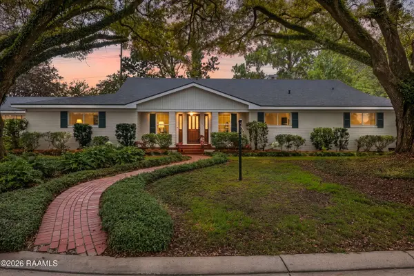 303 Colonial DR, Lafayette, LA 70506