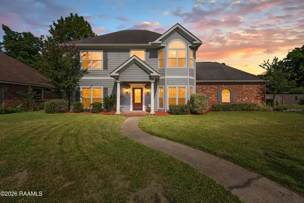 300 Oak Hollow DR, Lafayette, LA 70508