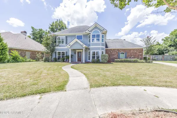 300 Oak Hollow DR, Lafayette, LA 70508