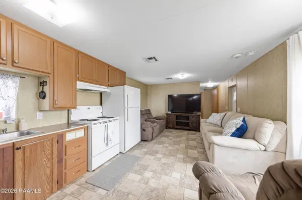 932 Hanks RD, Duson, LA 70529