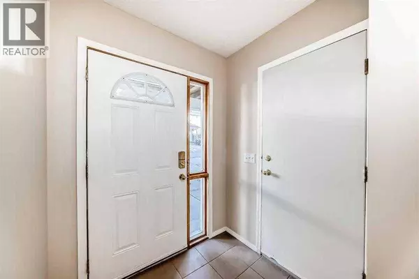 677 Regal Park NE, Calgary, AB T2E0S6
