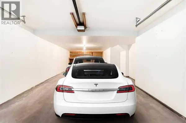 677 Regal Park NE, Calgary, AB T2E0S6