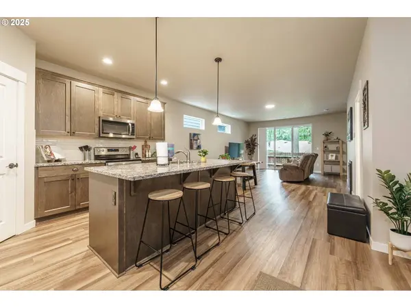 7135 S 13TH ST, Ridgefield, WA 98642
