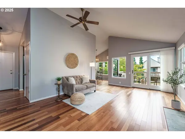 2410 SE BAYPOINT DR #68, Vancouver, WA 98683