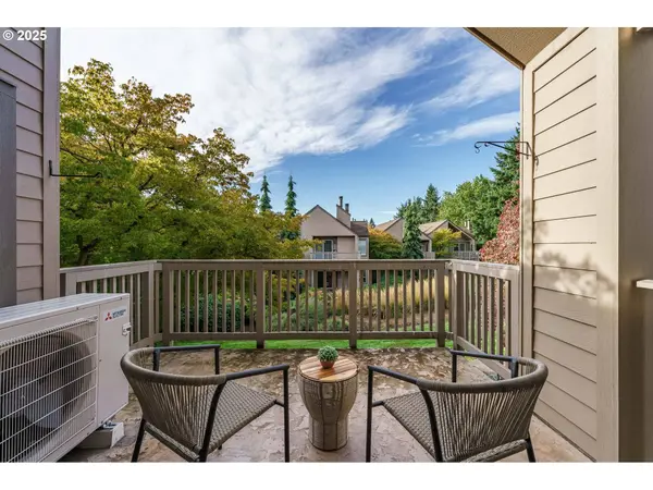 2410 SE BAYPOINT DR #68, Vancouver, WA 98683