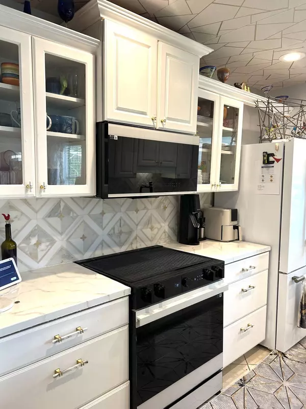 842 N Highpoint BLVD B, Delray Beach, FL 33445