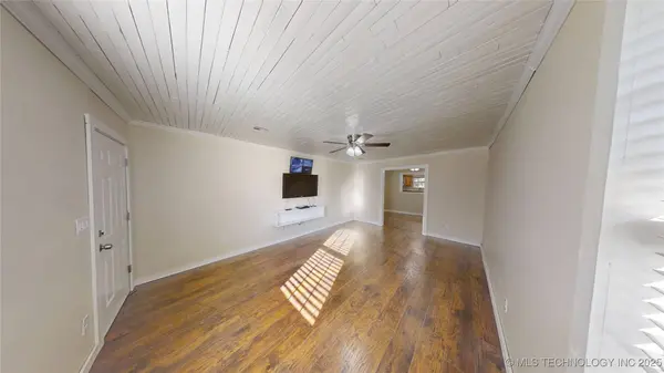 5921 S 39th West Avenue, Tulsa, OK 74107