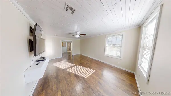 5921 S 39th West Avenue, Tulsa, OK 74107