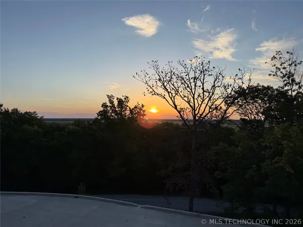 S 294th East Avenue, Broken Arrow, OK 74014