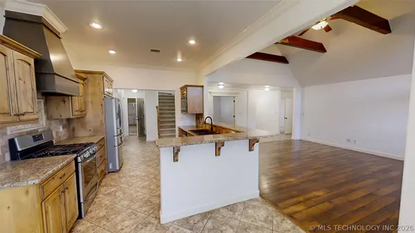 7408 E 83rd ST, Owasso, OK 74055