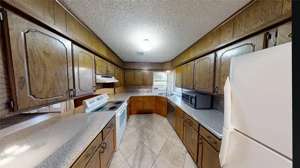 17509 E 77th ST N, Owasso, OK 74055