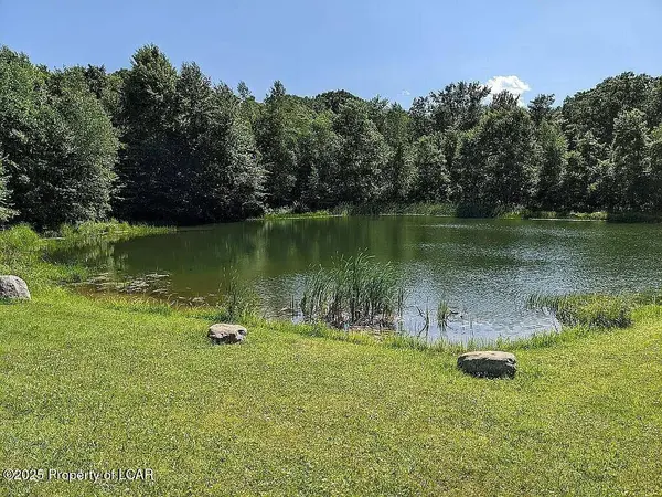 308 Small Mountain Road, Wapwallopen, PA 18660