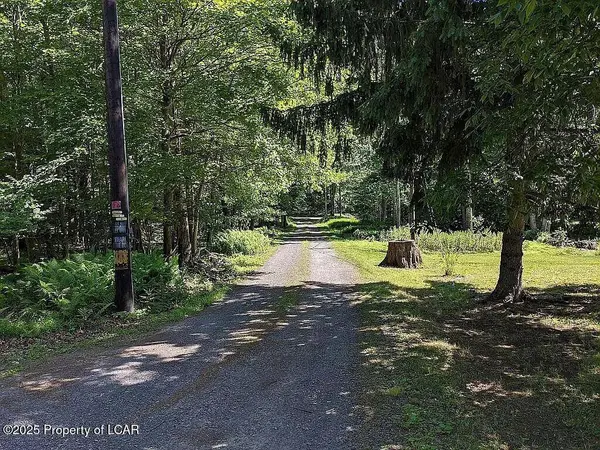 308 Small Mountain Road, Wapwallopen, PA 18660