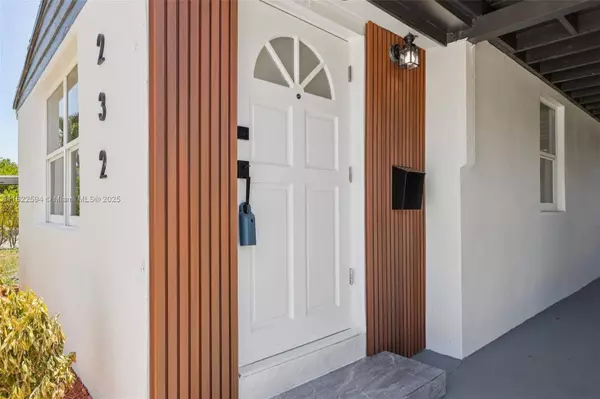 232 SW 22nd St, Fort Lauderdale, FL 33315