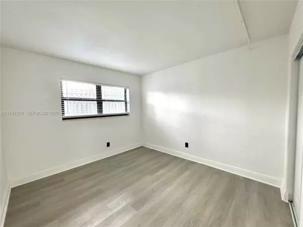 1525 NE 135th St #2, North Miami, FL 33161