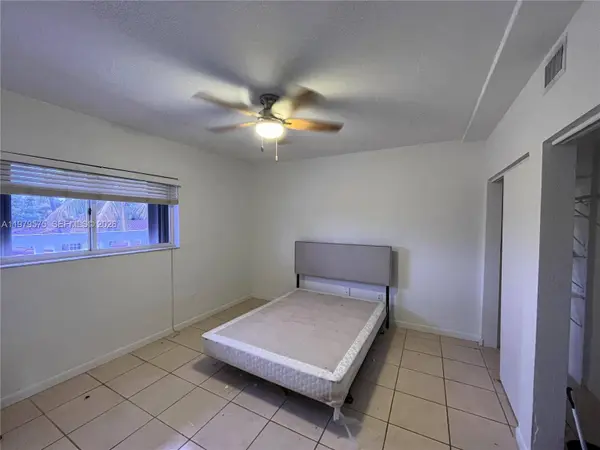 1185 Marseille Dr #309, Miami Beach, FL 33141
