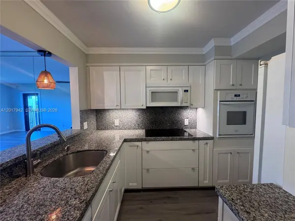 1000 River Reach Dr #302, Fort Lauderdale, FL 33315