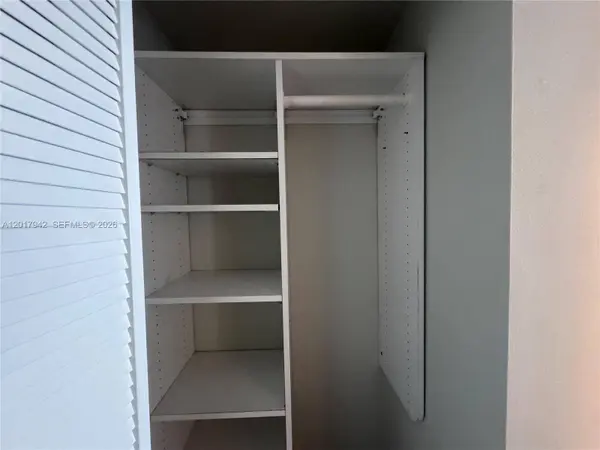 1000 River Reach Dr #302, Fort Lauderdale, FL 33315