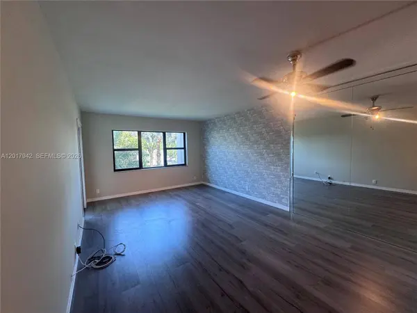 1000 River Reach Dr #302, Fort Lauderdale, FL 33315
