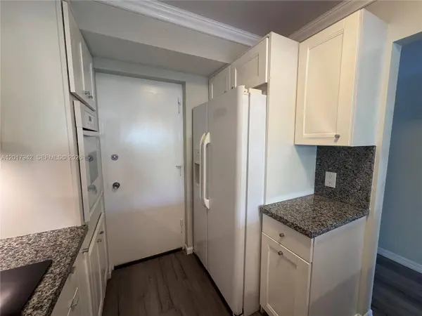 1000 River Reach Dr #302, Fort Lauderdale, FL 33315