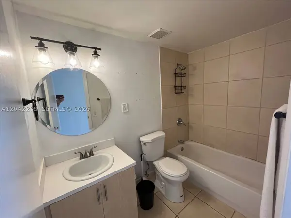 1185 Marseille Dr #309, Miami Beach, FL 33141