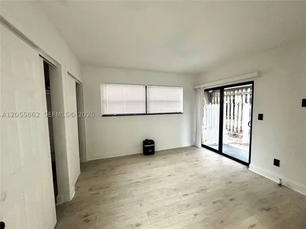 1525 NE 135th St #4, North Miami, FL 33161