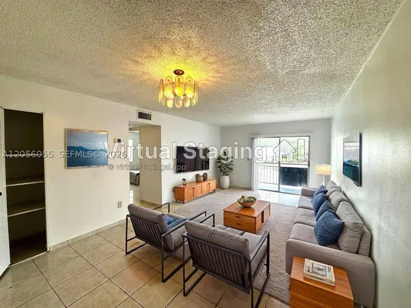 888 NE 132nd St #207, North Miami, FL 33161