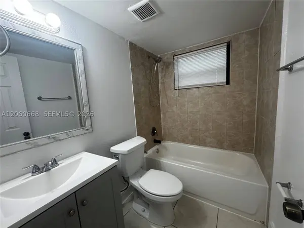 1505 NE 136th St #10, North Miami, FL 33161