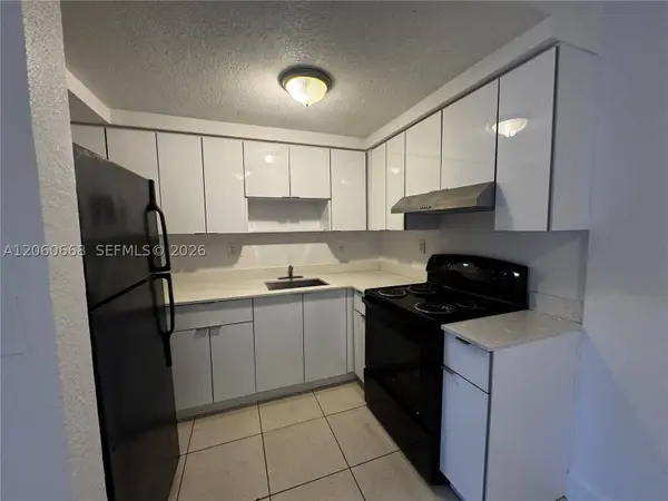 1505 NE 136th St #10, North Miami, FL 33161