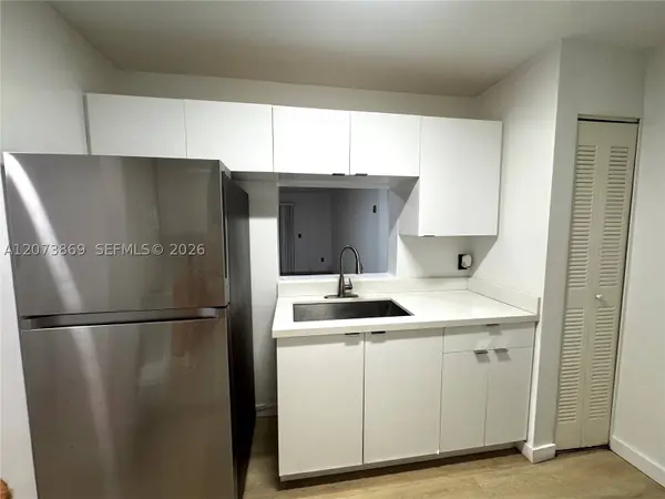 888 NE 132nd St #206, North Miami, FL 33161