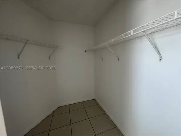 888 NE 132nd St #205, North Miami, FL 33161