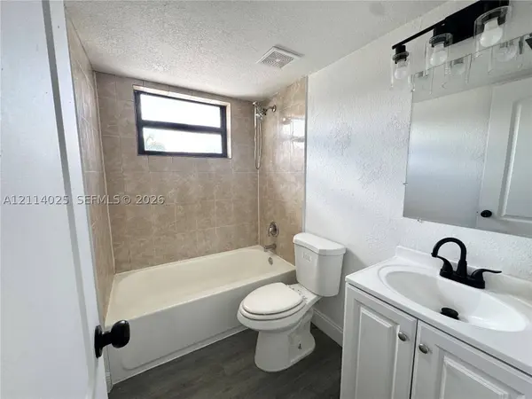 1505 NE 135th St #10, North Miami, FL 33161