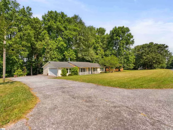 113 Commodore Drive, Duncan, SC 29334