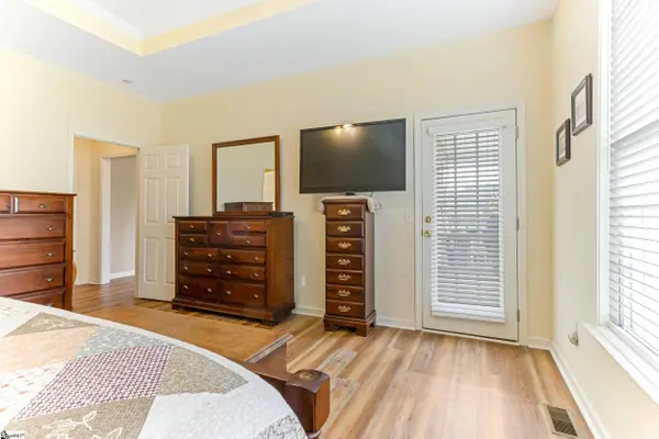 203 Summergrass Drive, Greenville, SC 29617