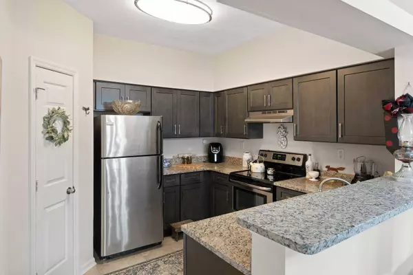 700 Daniel Ellis Dr #12104, Charleston, SC 29412