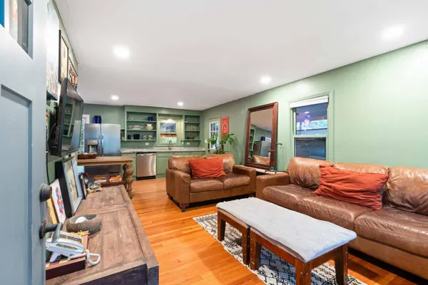 930 Julia St, Charleston, SC 29412