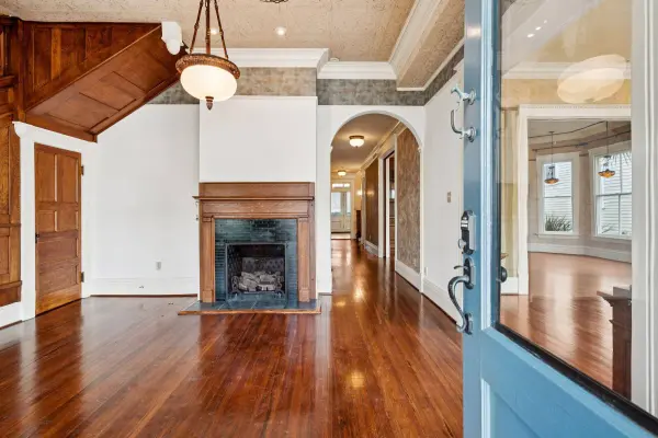 66 Rutledge Ave, Charleston, SC 29401