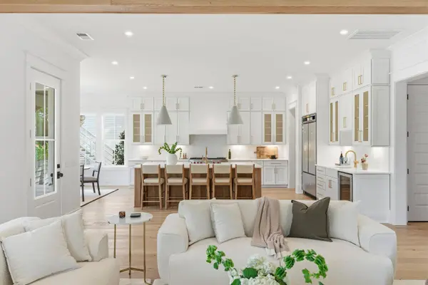 832 Mccants Dr, Mount Pleasant, SC 29464