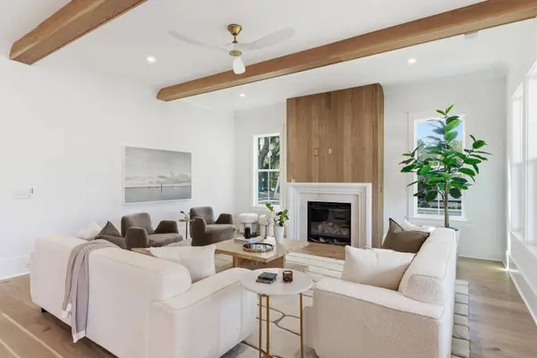 832 Mccants Dr, Mount Pleasant, SC 29464