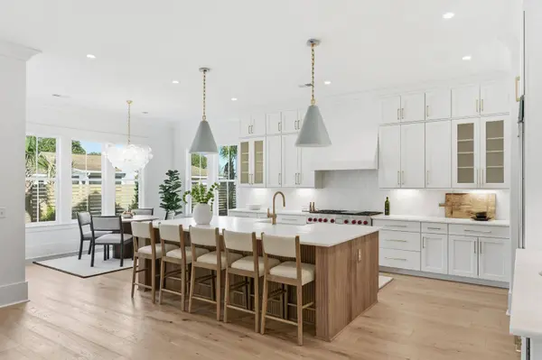 832 Mccants Dr, Mount Pleasant, SC 29464