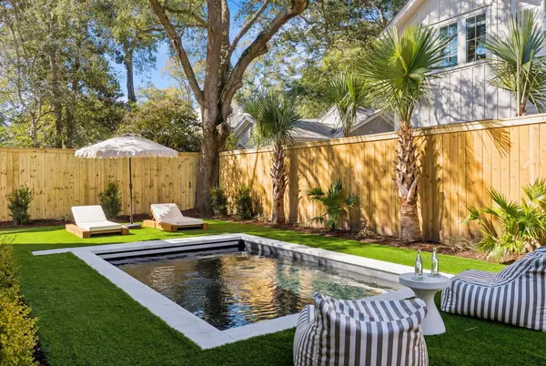 740 Atlantic St, Mount Pleasant, SC 29464