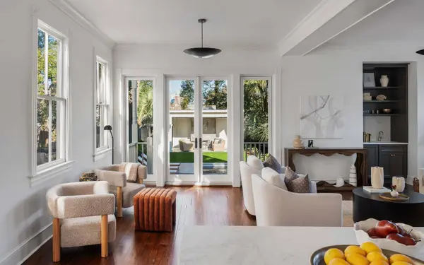 318 Sumter St, Charleston, SC 29403